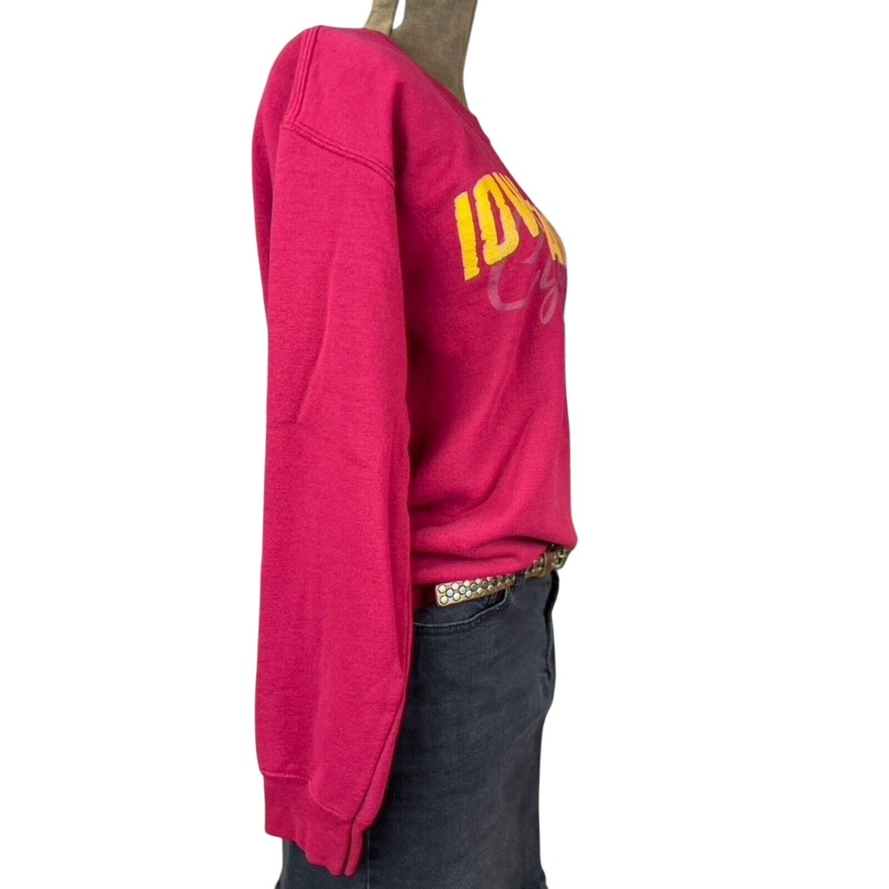 IOWA STATE CYCLONES Mens (S) University Sweatshirt GILDAN Basketball College - Picture 3 of 7